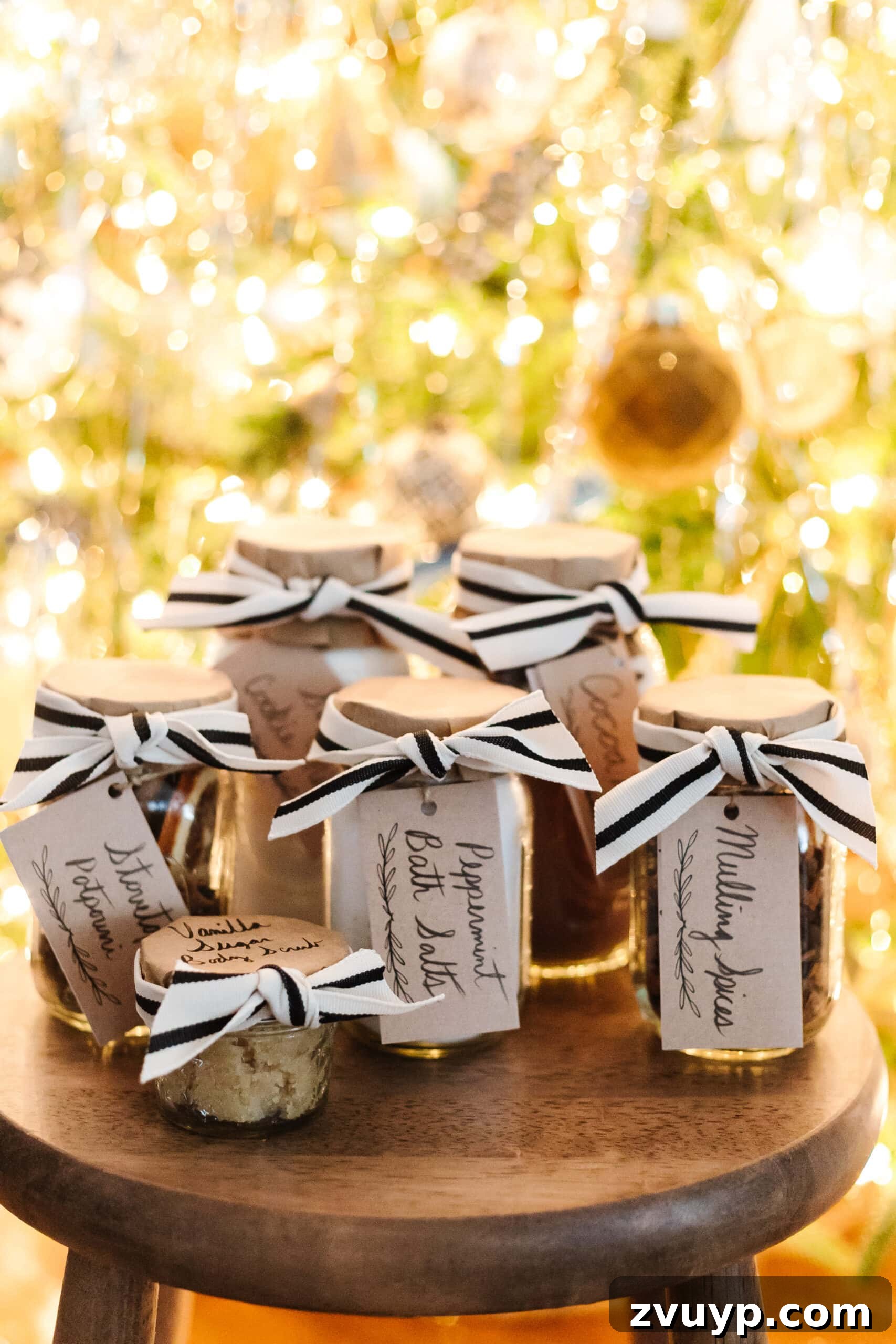 100 Heartfelt Gifts That Cost Nothing 6 Free gift idea - DIY bath salts and body scrub in mason jars