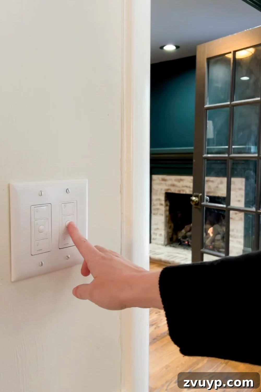 Smart Upgrades for Older Homes: A Simple Guide 4 lutron smart light switch dimmer