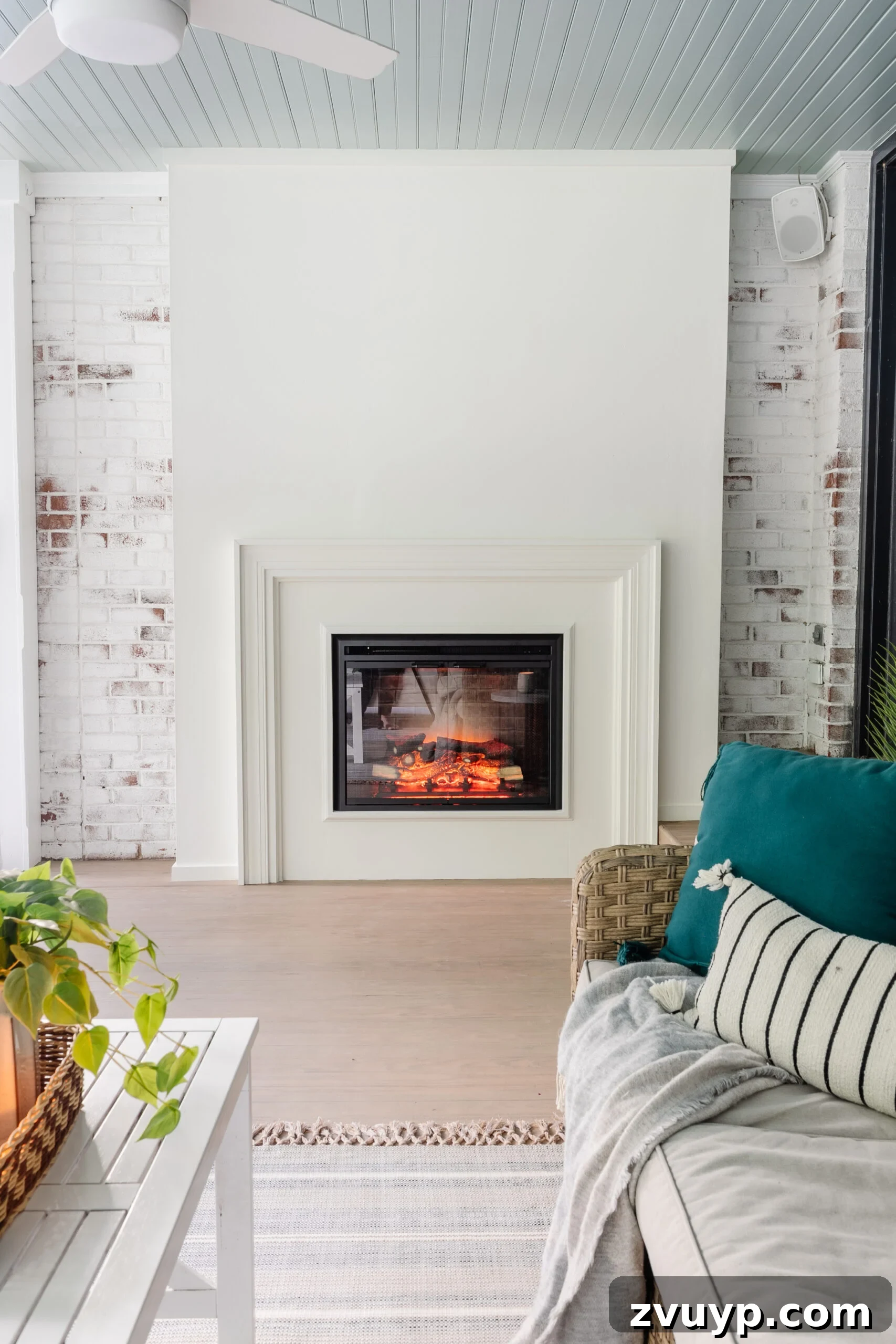 13 Stylish Electric Fireplaces That Enhance Any Room 4 diy plaster electric fireplace